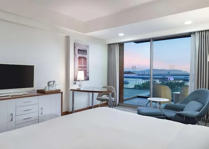 Doubletree By Hilton Hotel Kusadasi