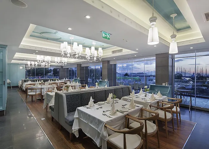 Doubletree By Hilton Szálloda Kusadası