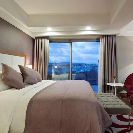 Ξενοδοχείο Doubletree By Hilton