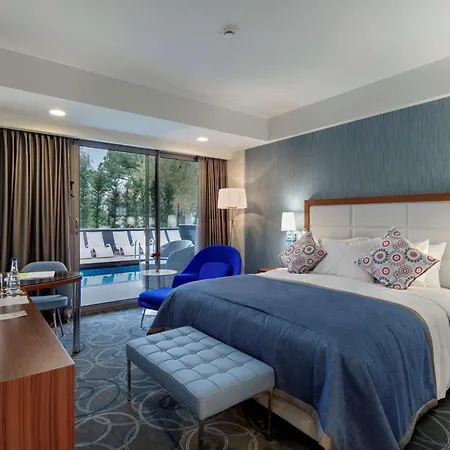 Doubletree By Hilton Szálloda Kusadası