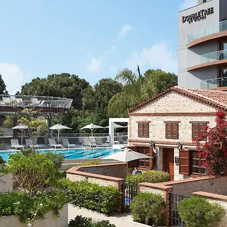 Szálloda Doubletree By Hilton Kusadası