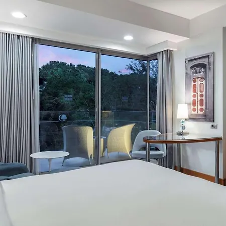 Doubletree By Hilton Kusadasi