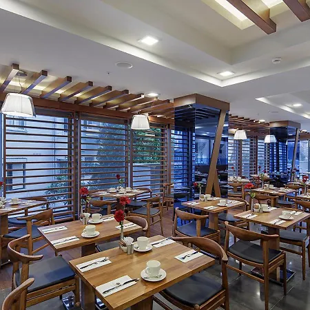 Doubletree By Hilton Hotel Kuşadası