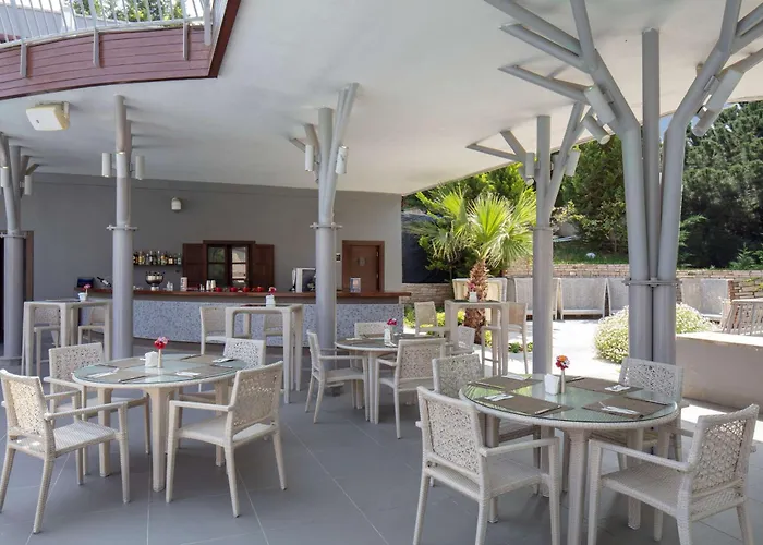 Doubletree By Hilton