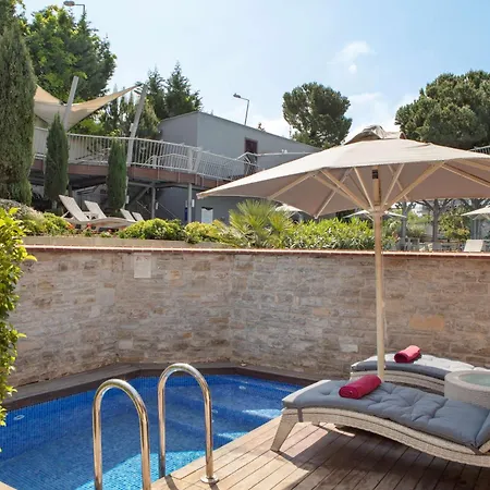 Отель Doubletree By Hilton 4*