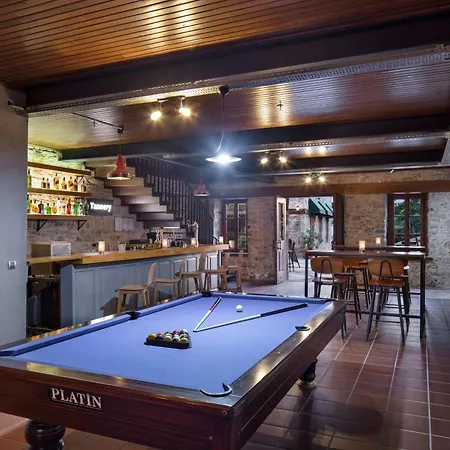 دبل تري باي هيلتون كوساداسي فندق كوشاداسيه