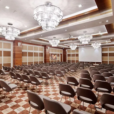 Doubletree By Hilton Kusadası