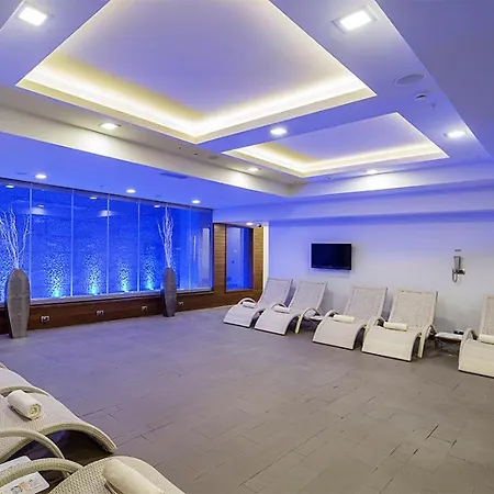 Doubletree By Hilton Kusadası