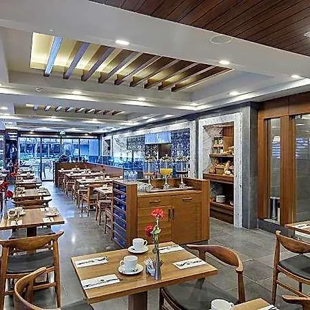 Doubletree By Hilton 4* 쿠사다시