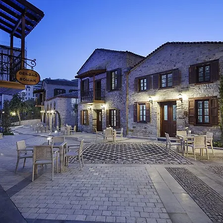 دبل تري باي هيلتون كوساداسي