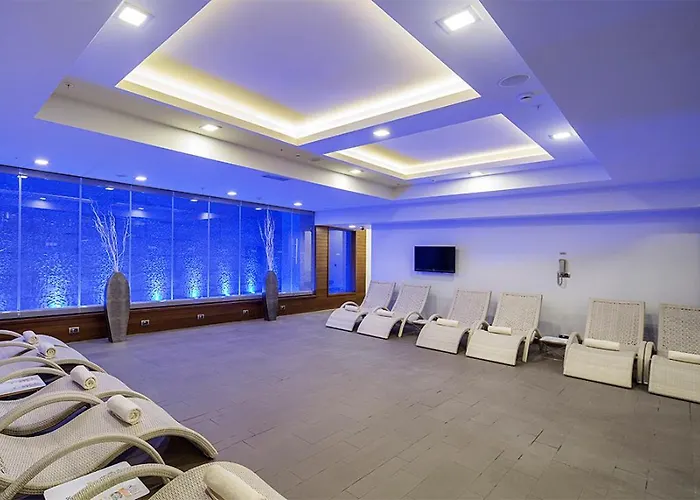 Doubletree By Hilton Kusadasi