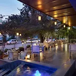 Doubletree By Hilton Ξενοδοχείο