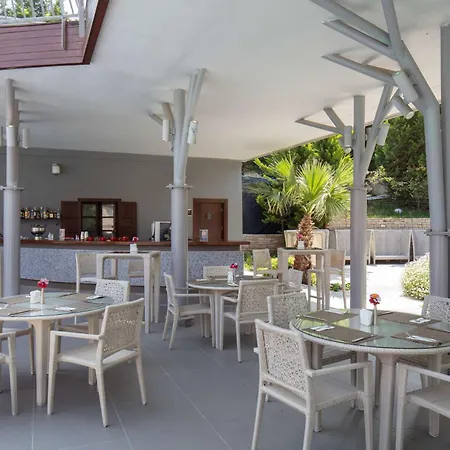 Doubletree By Hilton