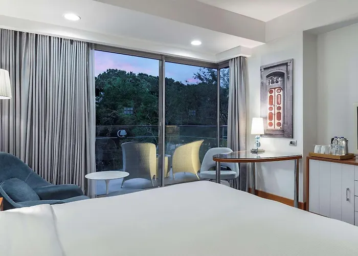 Doubletree By Hilton Kusadasi